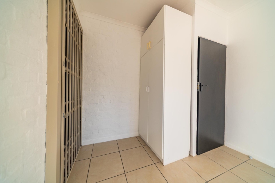 To Let 2 Bedroom Property for Rent in La Colline Western Cape